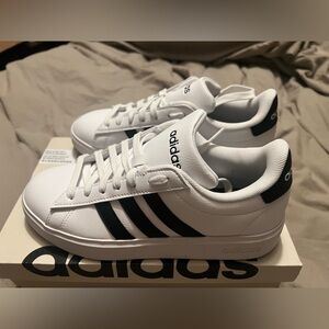 Adidas Grand Court 2.0